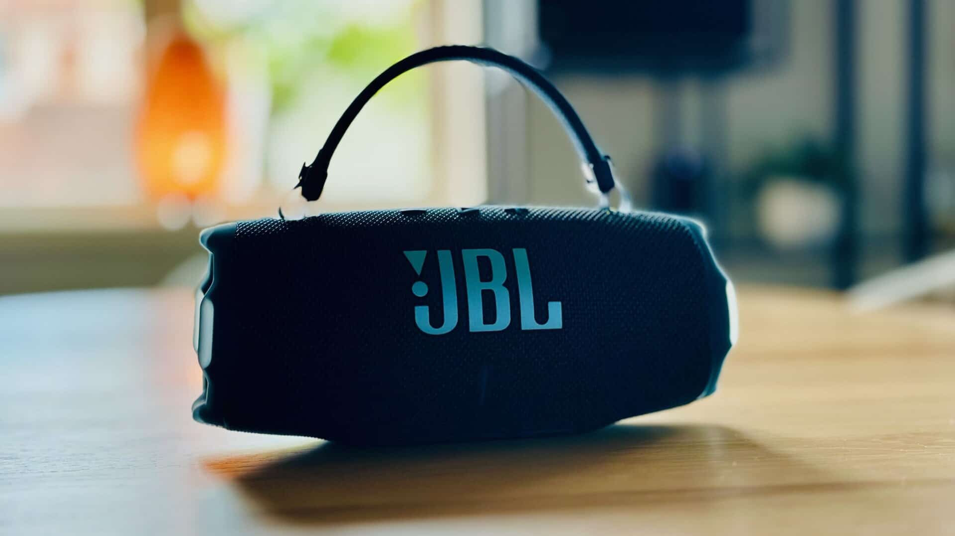 JBL Charge 6